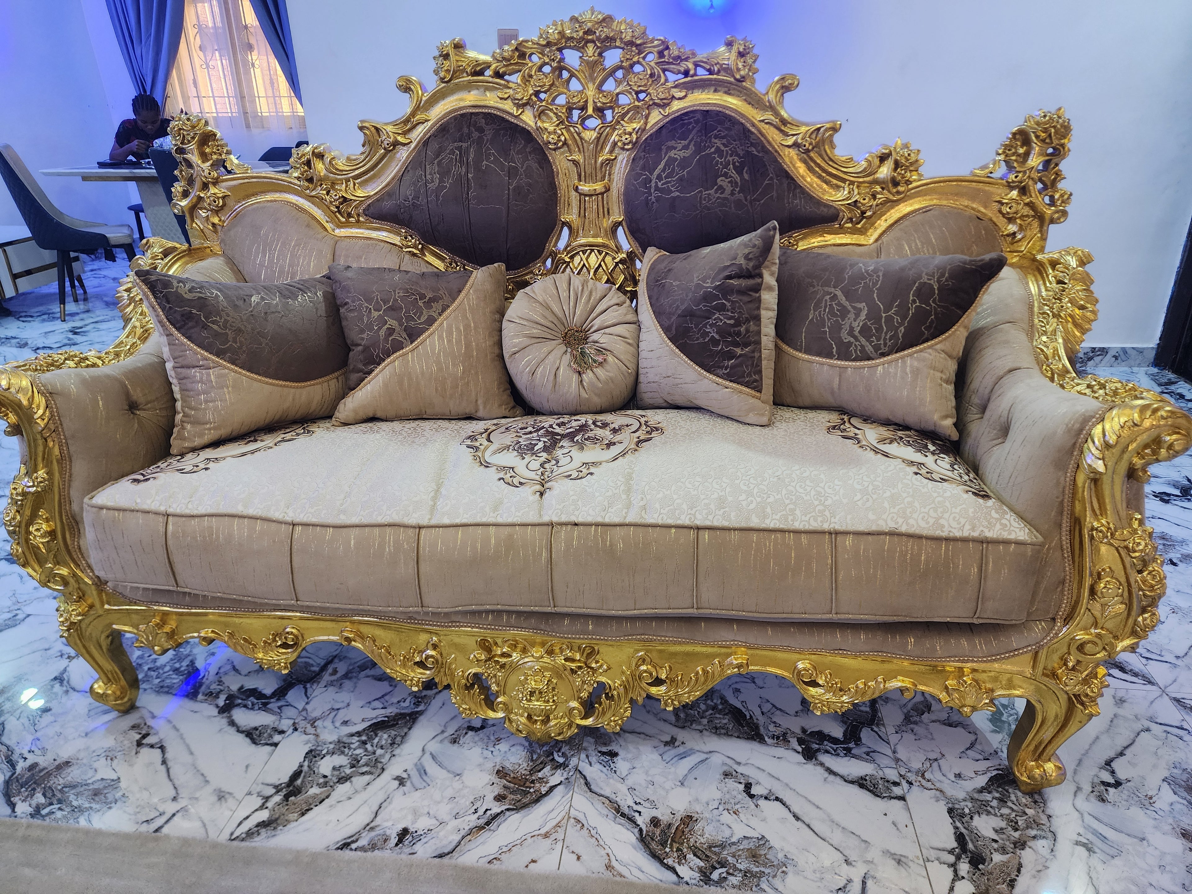 Royal Classic Luxury Sofa Set