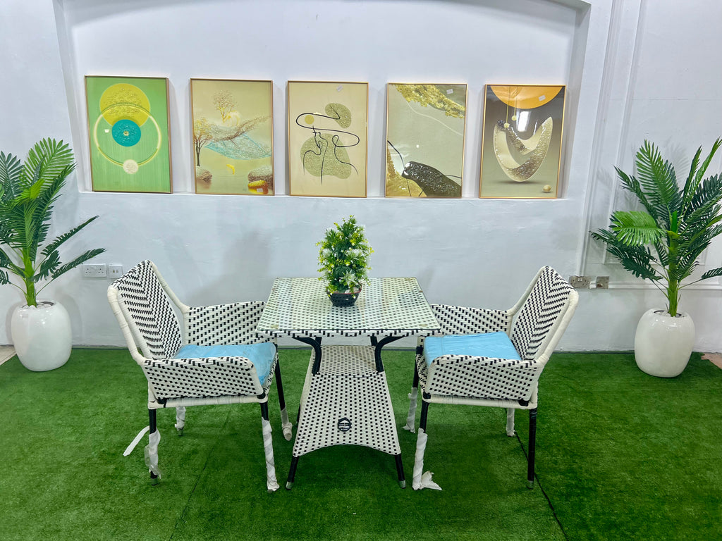 Luxury 2-Seater Bistro Table Set – Perfect for Balcony & Relaxation