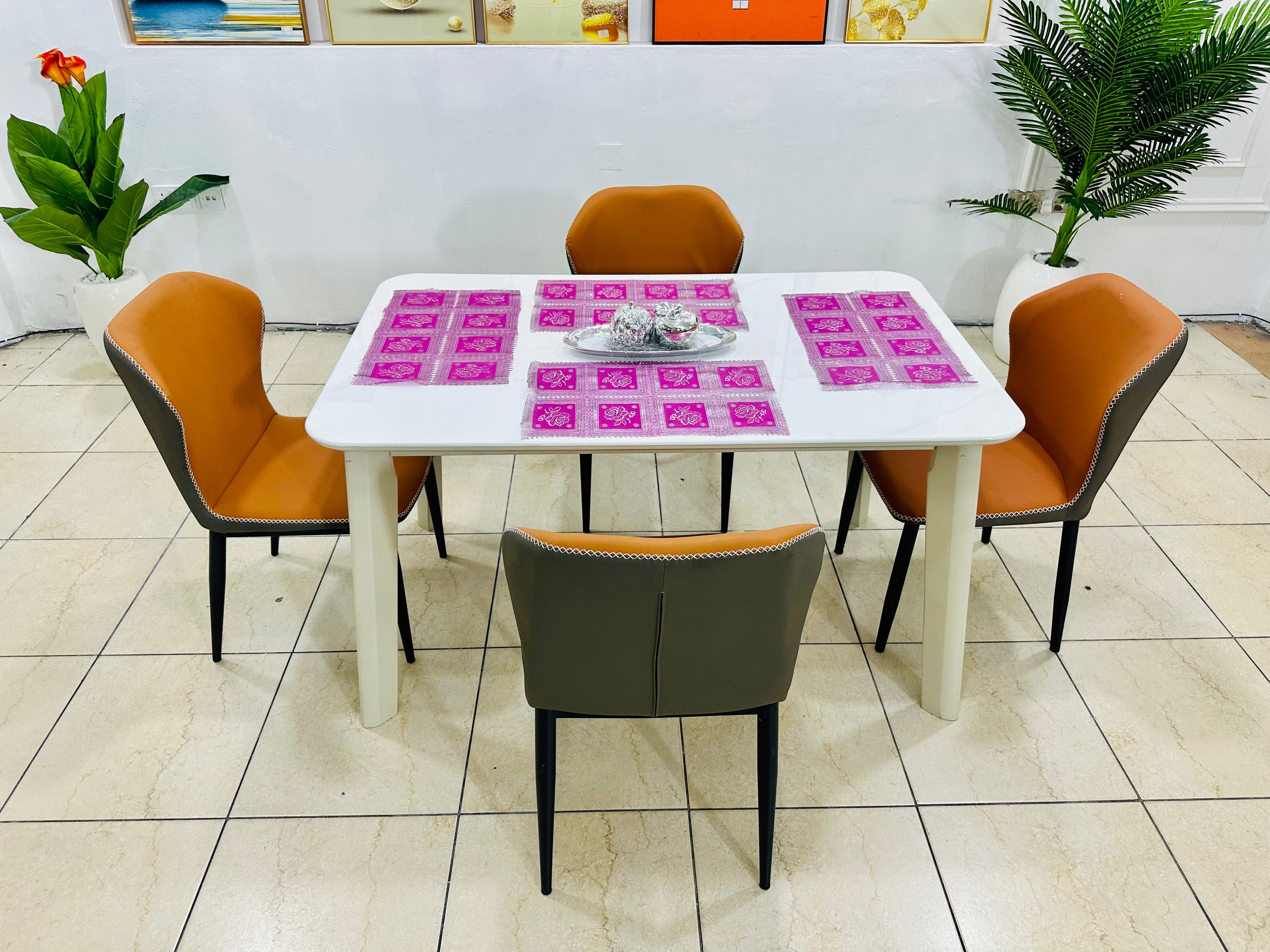 Compact Dining Set (4-Seater)