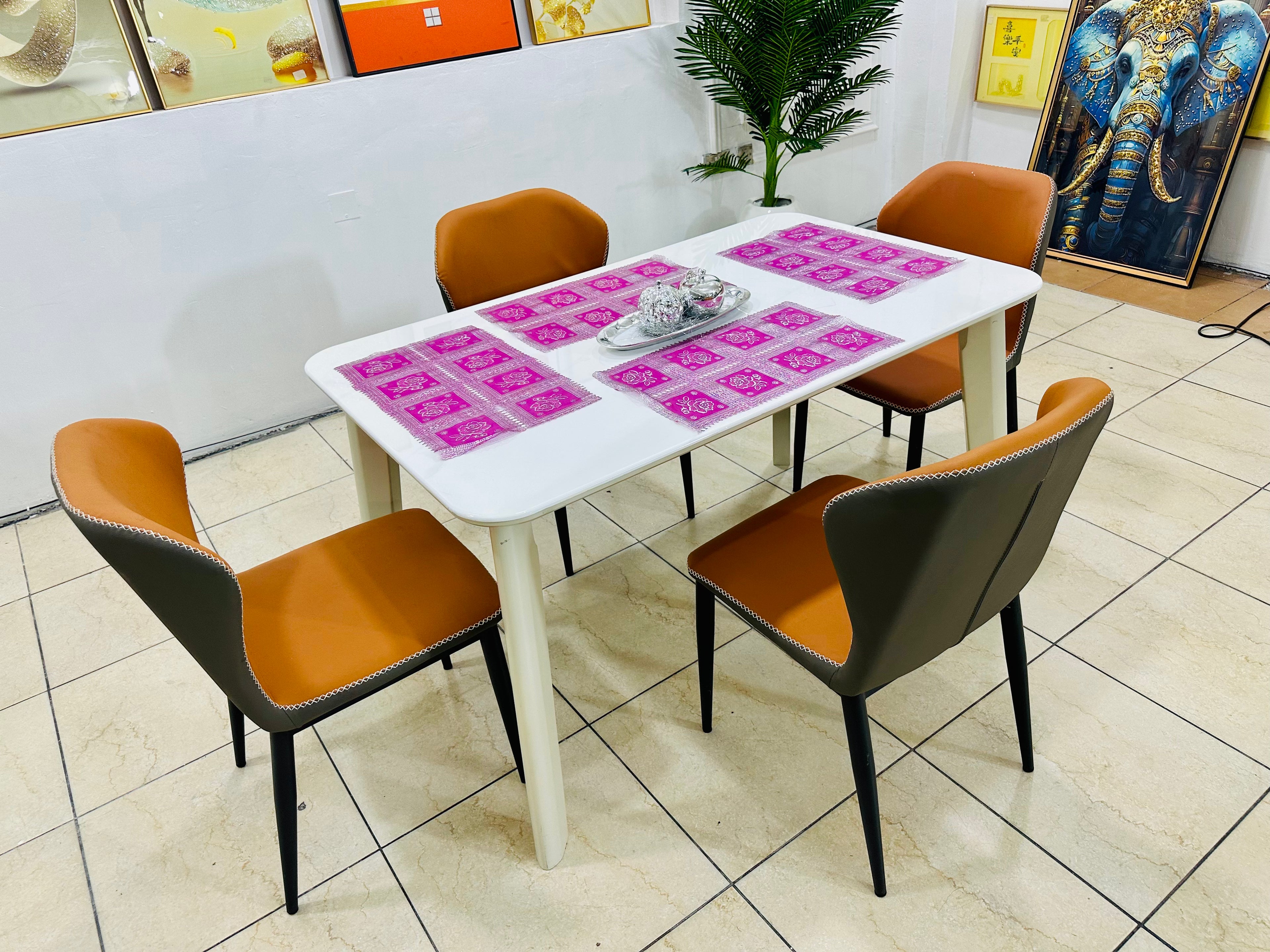 Compact Dining Set (4-Seater)