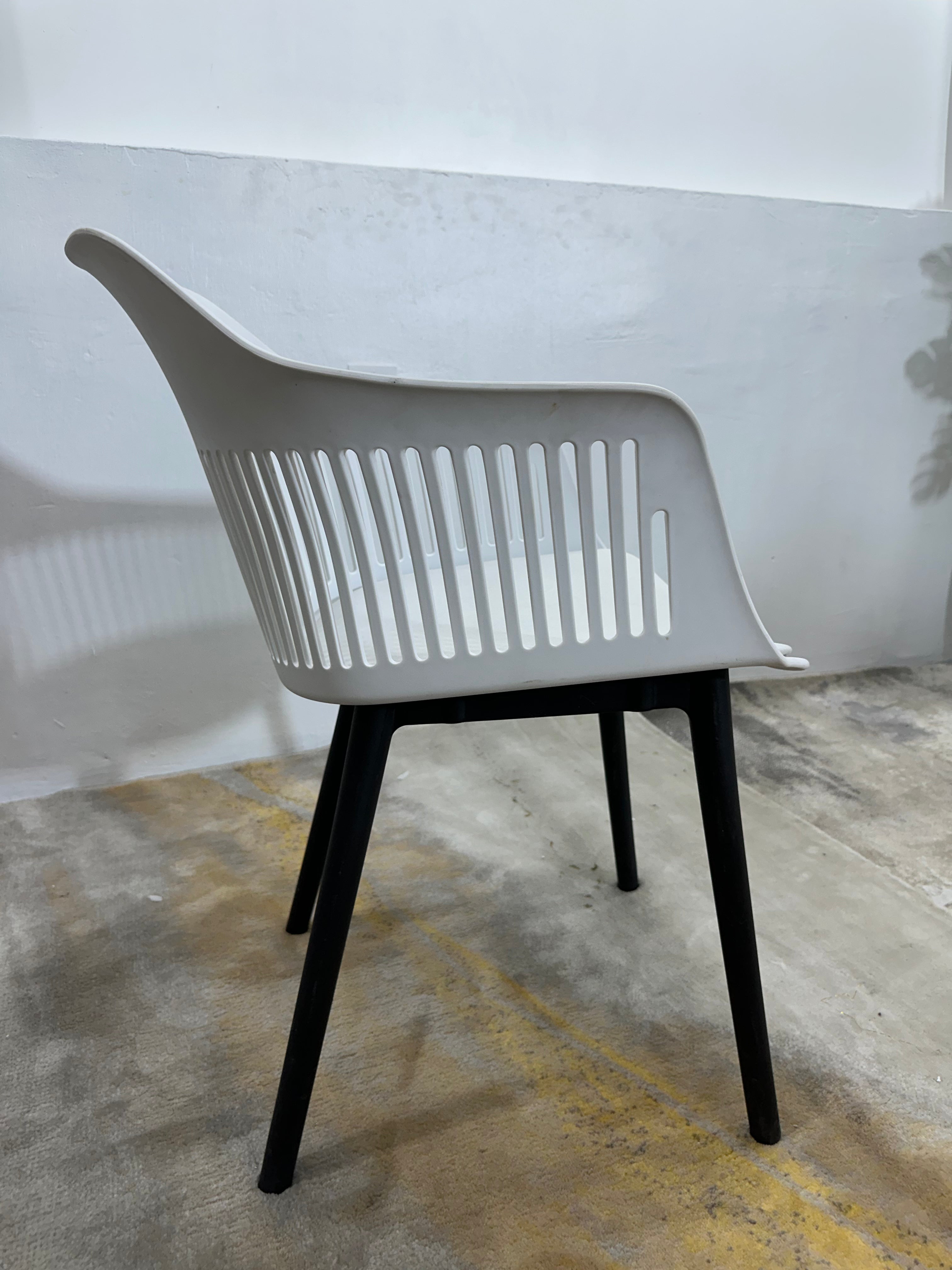 Contemporary Arm Chair