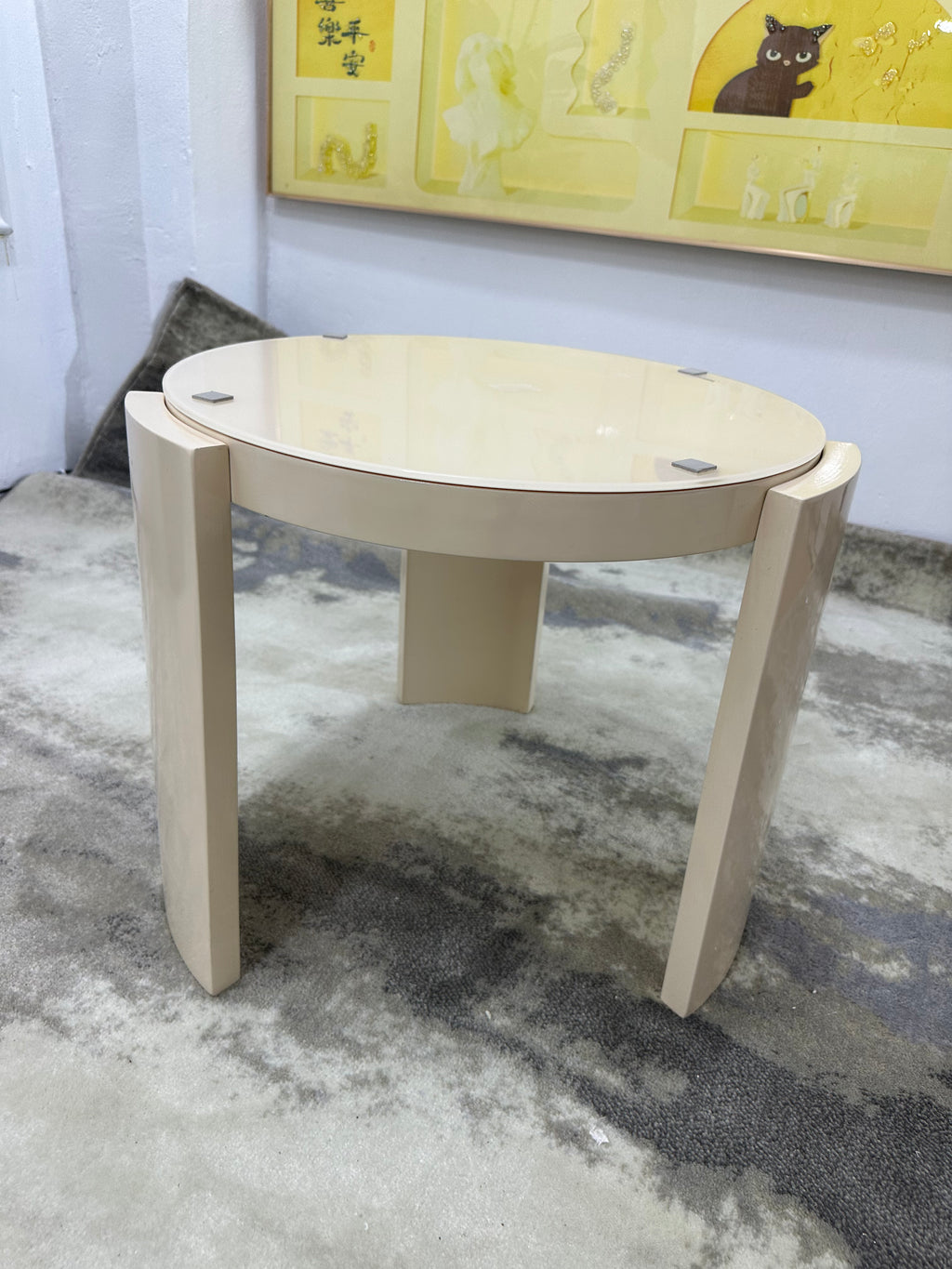 Modern Side Table 4.1