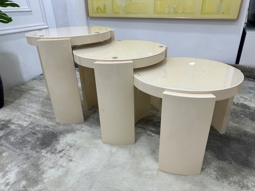Modern Side Table 4.1