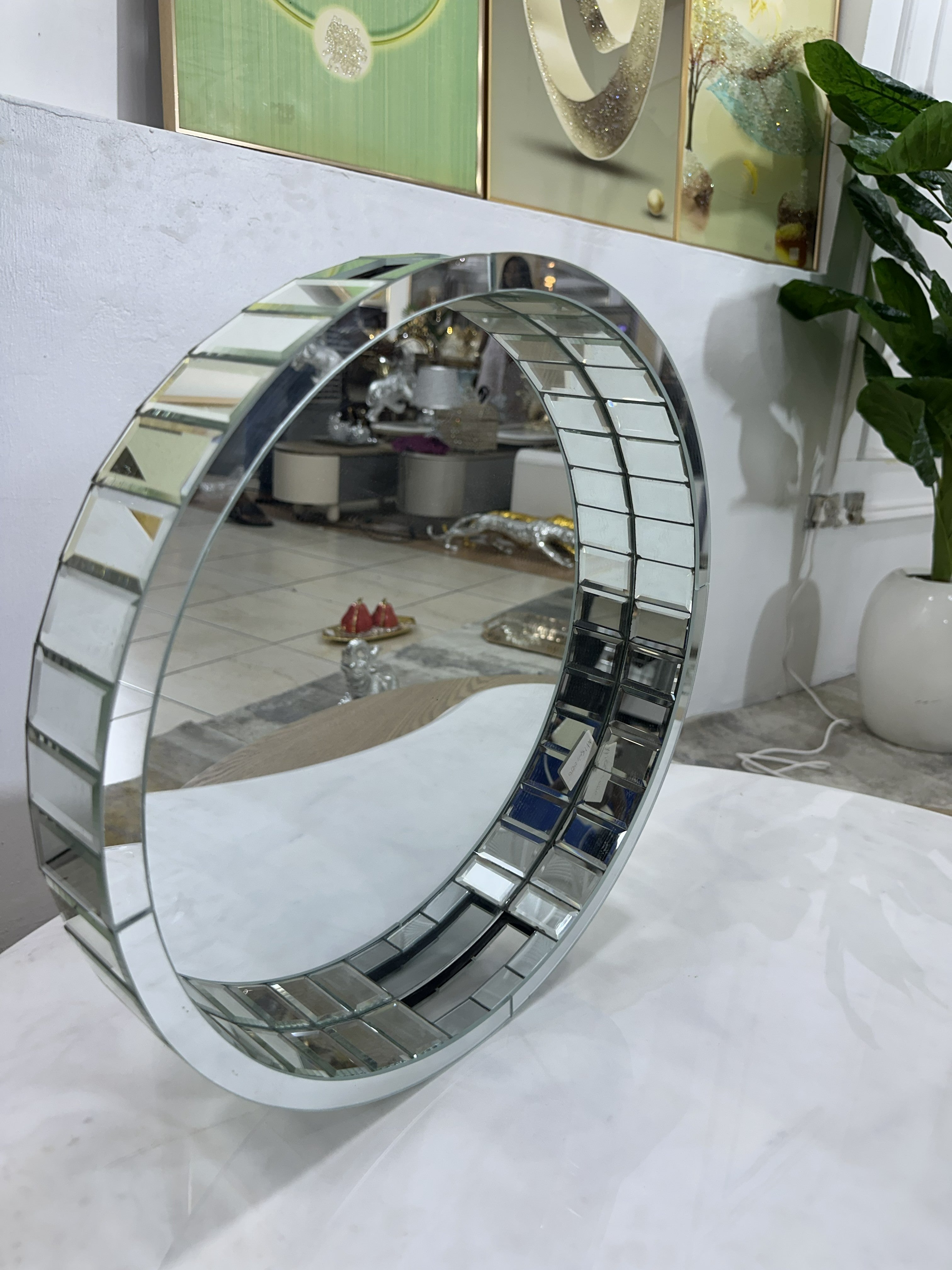 Title: Modern Silver Round Mirror